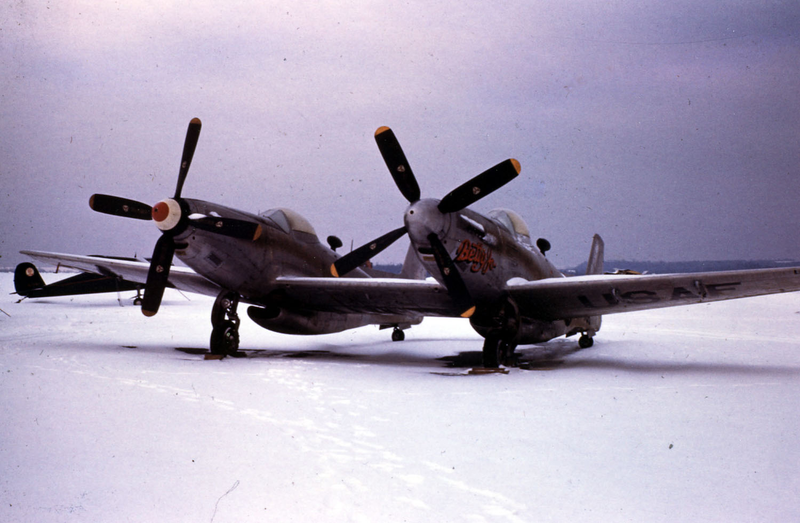 Illustration for article titled F-82 Twin Mustang